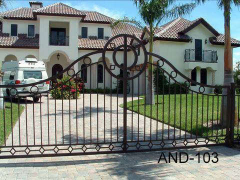 Welded fence design, install, and repairs in South Florida